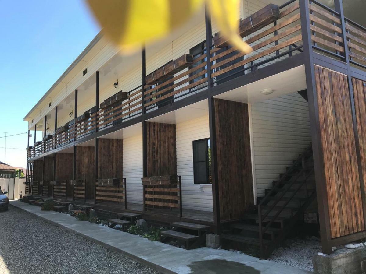 Отель Семь Гор Sochumi Exterior foto
